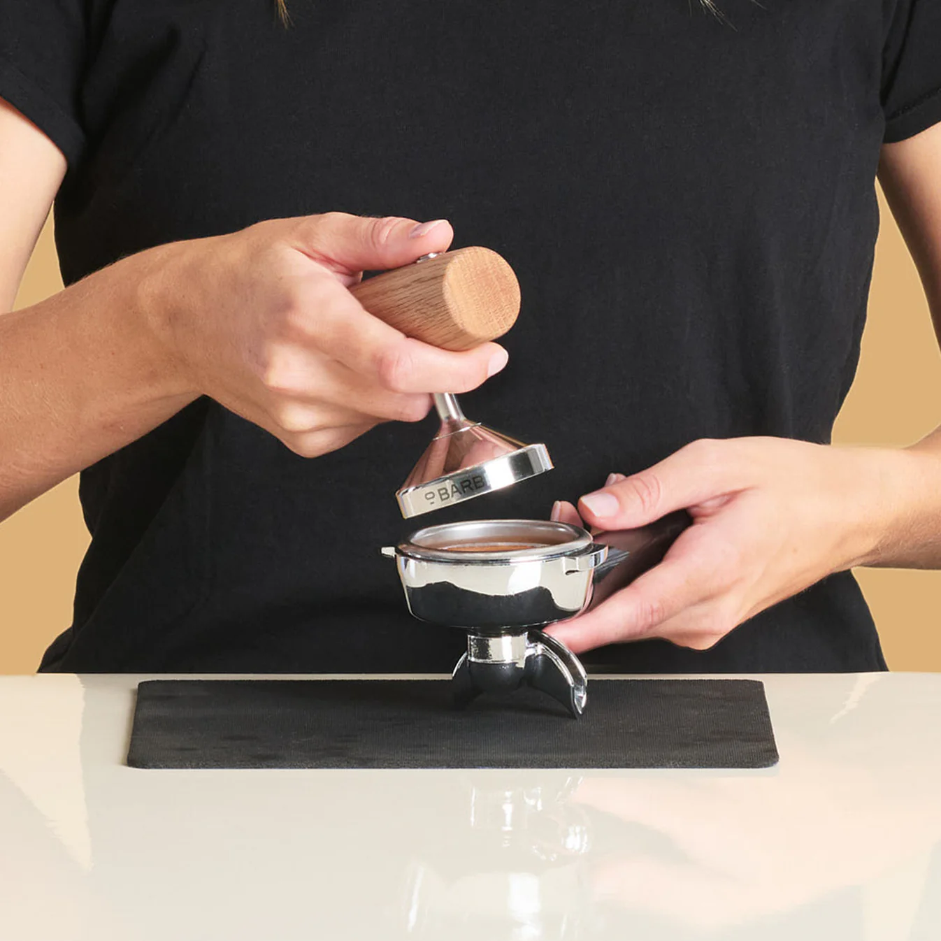 Barbro.coffee Tamper Lifestyle Bild Barbro.coffee Tamper Lifestyle Bild